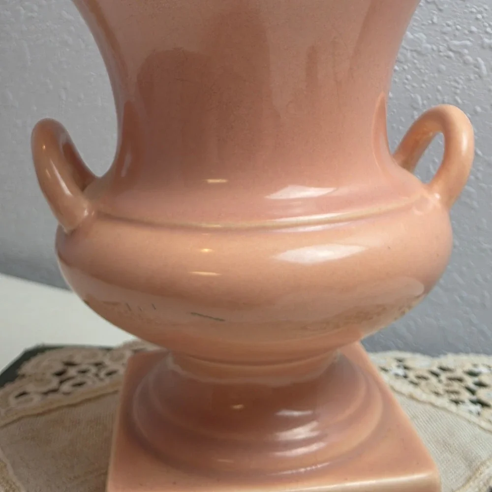 Vintage Red‎ Wing Pottery Salmon Pink Ceramic Trophy Urn Vase Art Deco Style